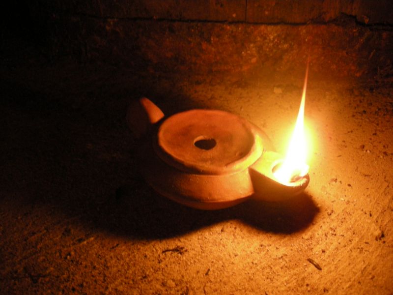La parabole de la lampe (Lc 8,16-18) | Au Large Biblique